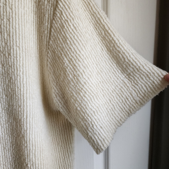 Zara Ribbed Sweater T-shirt - Picture 3 of 4